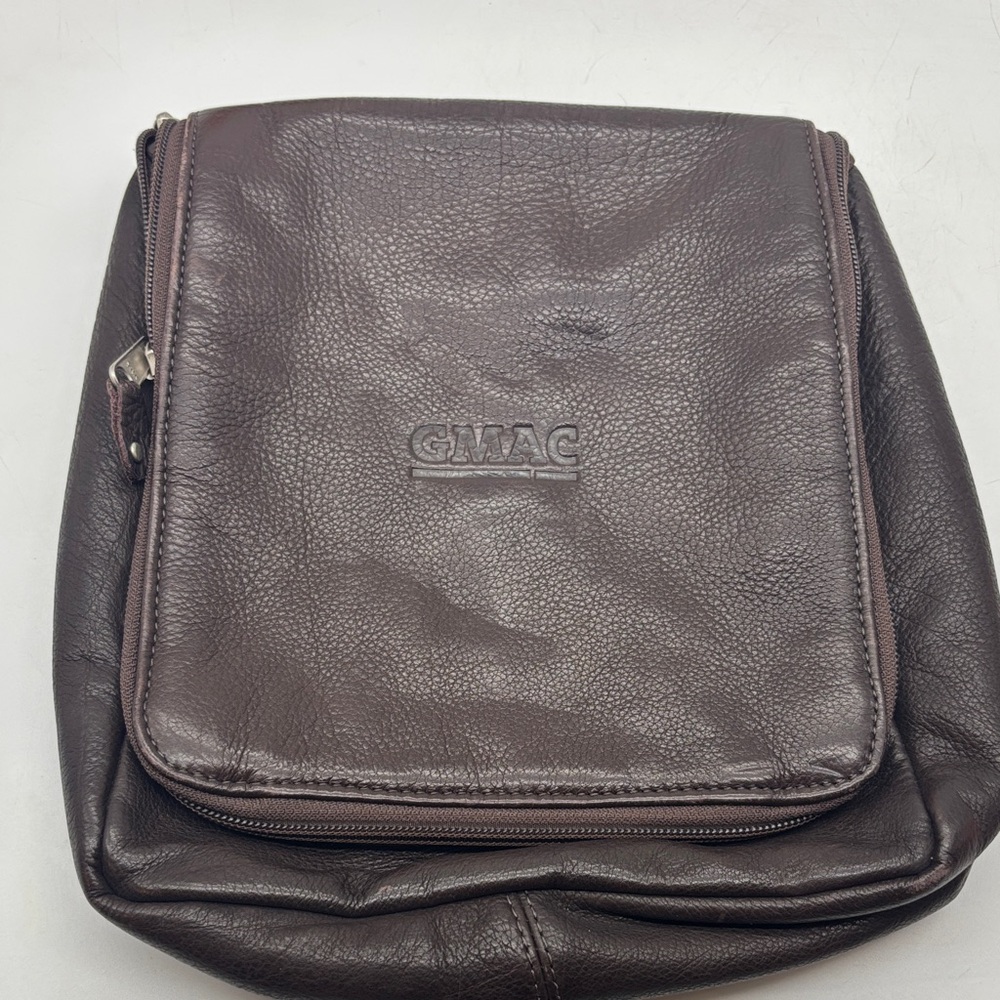 Canyon Outback Beautiful Leather Toiletries Travel Brown Bag GMAC Logo MCB8438M